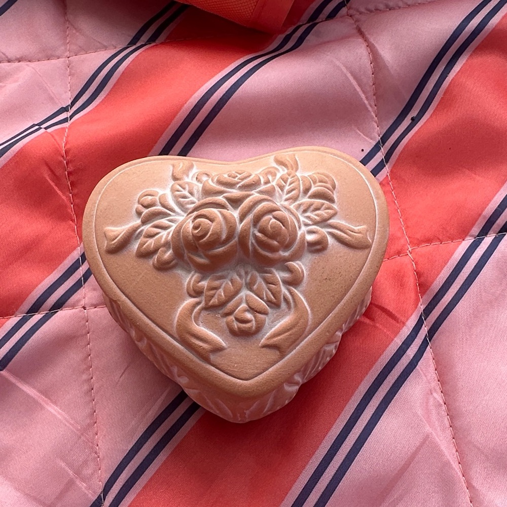 Heart-Shaped Floral Jewelry Box
